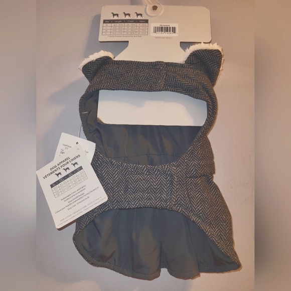 🐶HOST PICK!🐶 Dog Outfit Herringbone Pattern Fleece Collar Button Trim Size XS - Picture 2 of 5